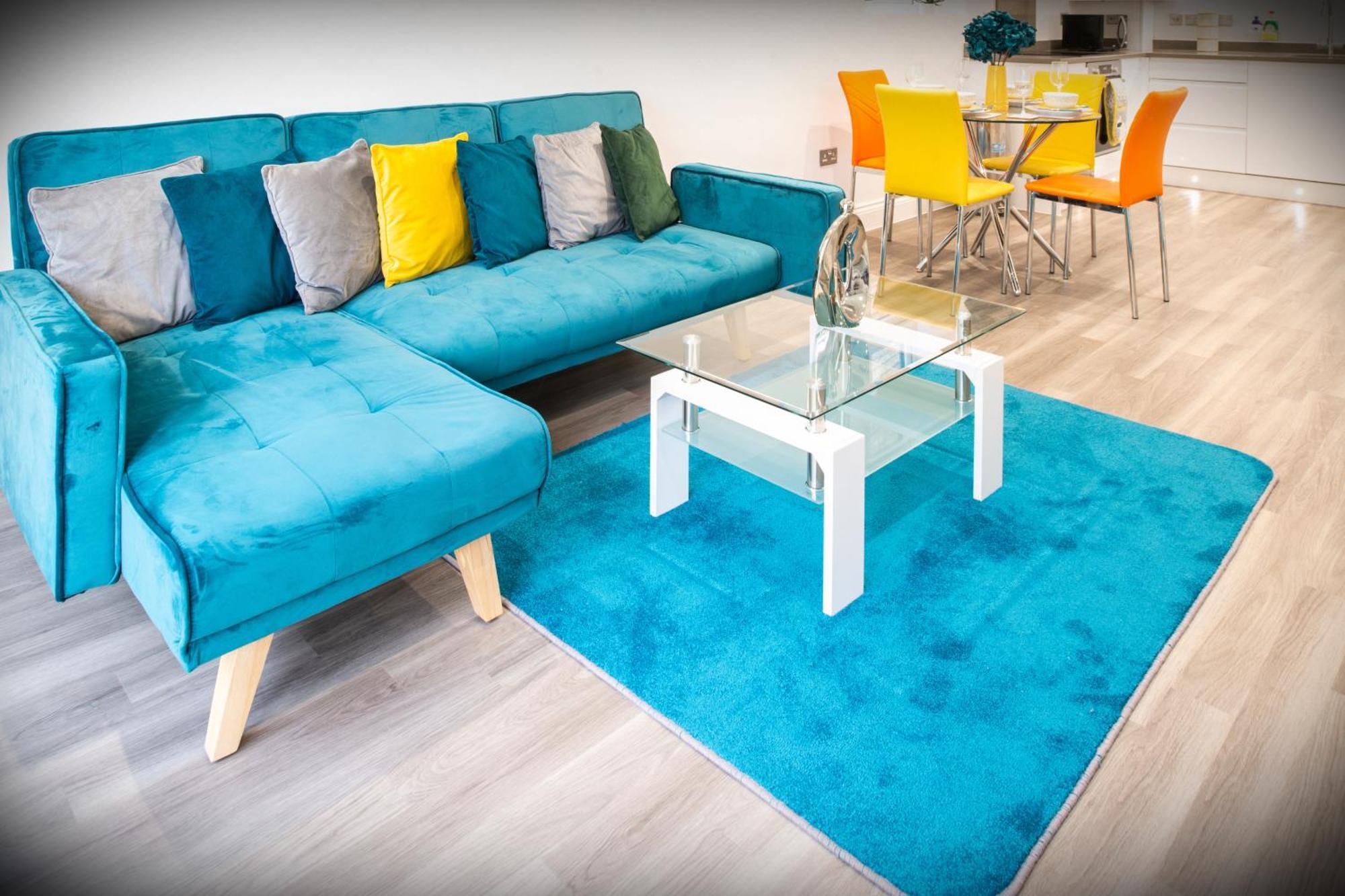 The Pinky: Cozy Hatfield With Free Parking Apartment *
